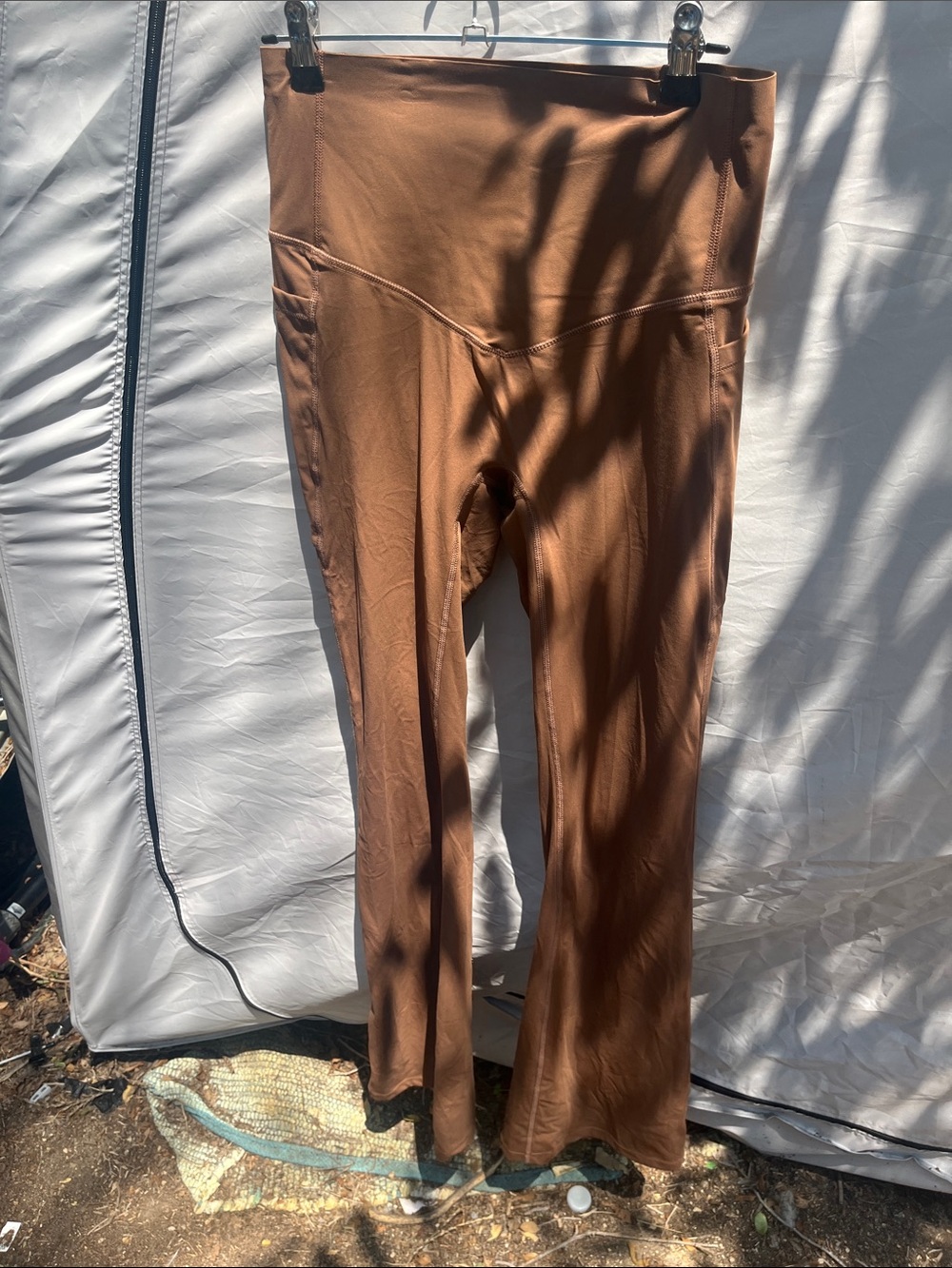 HALARA Brown High-Rise Flare Leggings - Picture 6 of 8